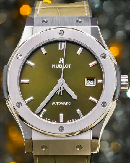2022 Hublot Classic Fusion 42MM Green Dial Leather Strap (542.NX.8970.LR)