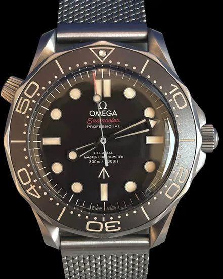 No Reserve - 2023 Omega Seamaster Diver 300M "007" Edition 42MM Brown Dial Titanium Bracelet (210.90.42.20.01.001)