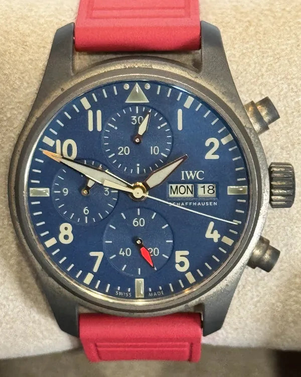 2025 IWC Schaffhausen Pilot 41MM Blue Dial Rubber Strap (IW388109)