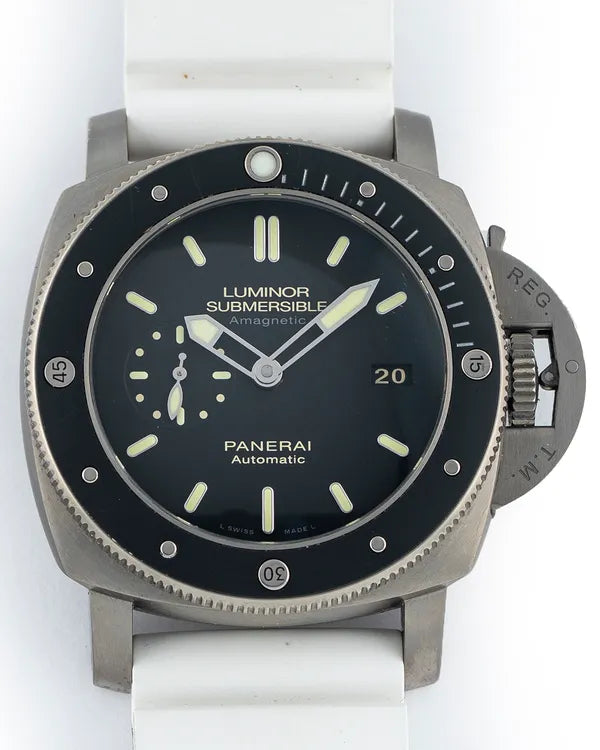 Panerai Luminor (PAM389 'R' Series)