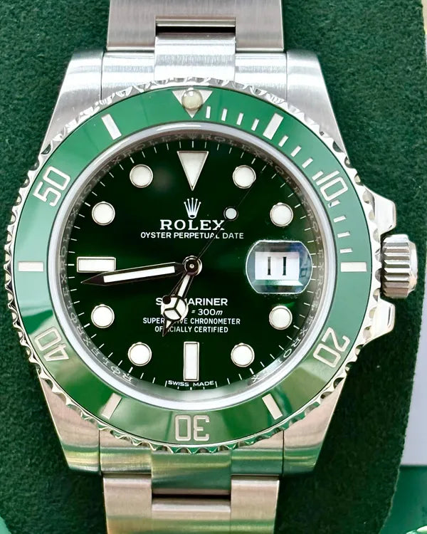 Rolex Submariner Date "Hulk" 40MM Green Dial Oyster Bracelet (116610LV)