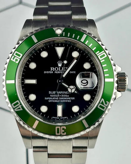 Rolex Submariner Date "Kermit" 40MM Black Dial Oyster Bracelet (16610T)