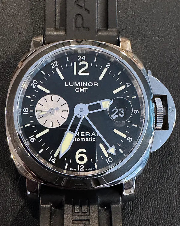 2008 Panerai Luminor GMT 44MM Black Dial Rubber Strap (PAM00088)