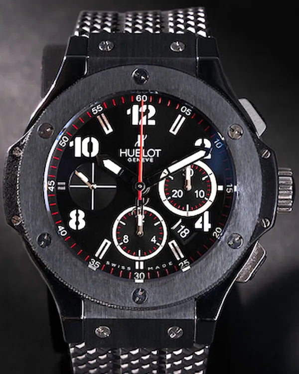 2011 Hublot Big Bang Black Magic 44MM Black Dial Rubber Strap (301.CX.130.RX)