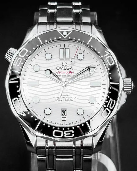 2021 Omega Seamaster Diver 300M 42MM White Dial Steel Bracelet (210.30.42.20.04.001)