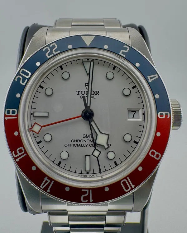 No Reserve - 2025 Tudor Black Bay GMT "Pepsi" 41MM White Dial Steel Bracelet (79830RB)