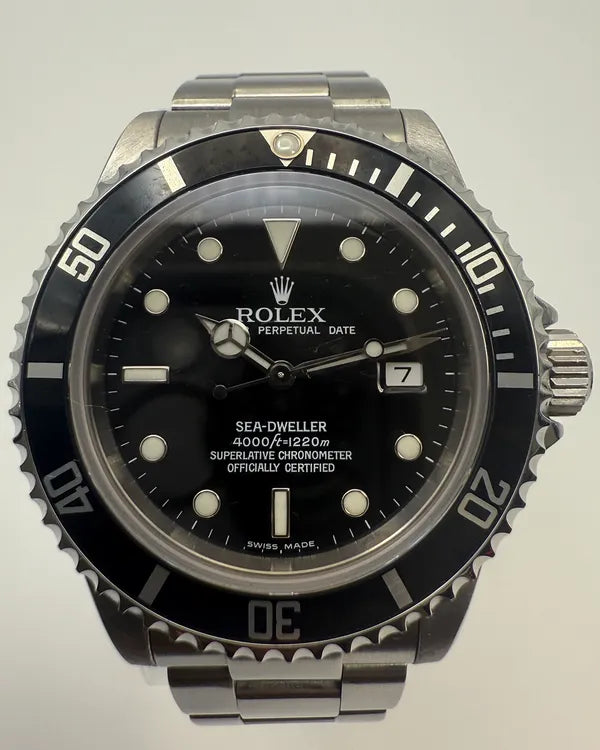 2005 Rolex Sea-Dweller 4000 40MM Black Dial Oyster Bracelet (16600)