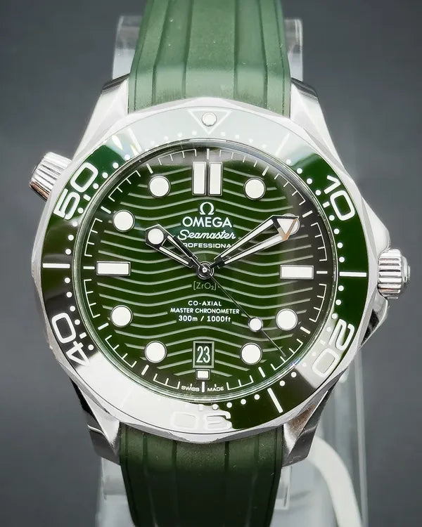 2023 Omega Seamaster Diver 300M "Seaweed" 42MM Green Dial Rubber Strap (210.32.42.20.10.001)