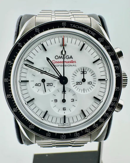No Reserve - 2024 Omega Speedmaster Professional Moonwatch 42MM White Dial Steel Bracelet (310.30.42.50.04.001)