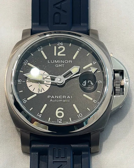 Panerai Luminor GMT 44MM Black Dial Rubber Strap (PAM00088)