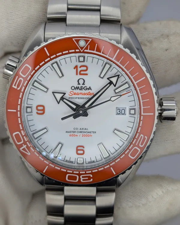 (Erick) Omega Seamaster Planet Ocean (215.30.44.21.04.001)