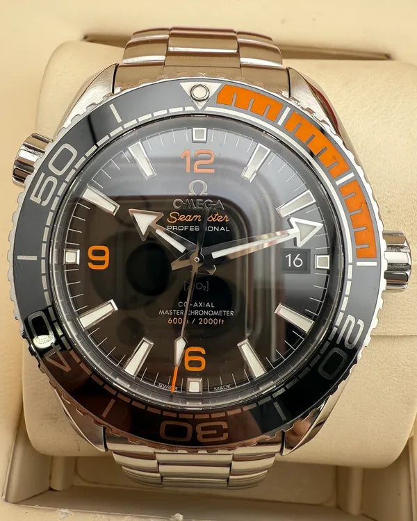 Omega Seamaster Planet Ocean (215.30.44.21.01.002)