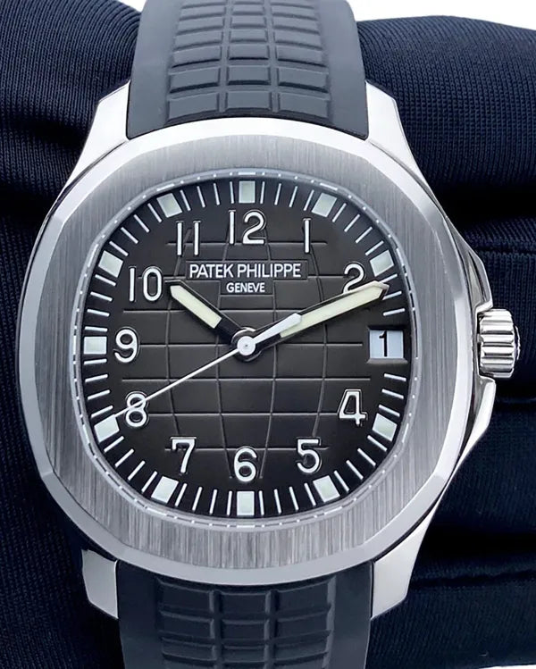 2009 Patek Philippe Aquanaut 38MM Black Dial Rubber Strap (5165A-001)