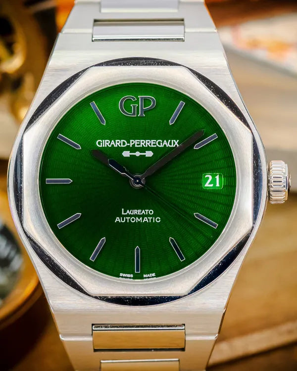 2023 Girard Perregaux Laureato "Eternity Edition" L. E. 42MM Green Dial Steel Bracelet (81010-11-433-11A)