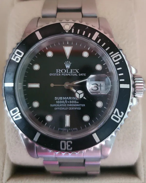 1998 Rolex Submariner Date 40MM Black Dial Oyster Bracelet (16610)