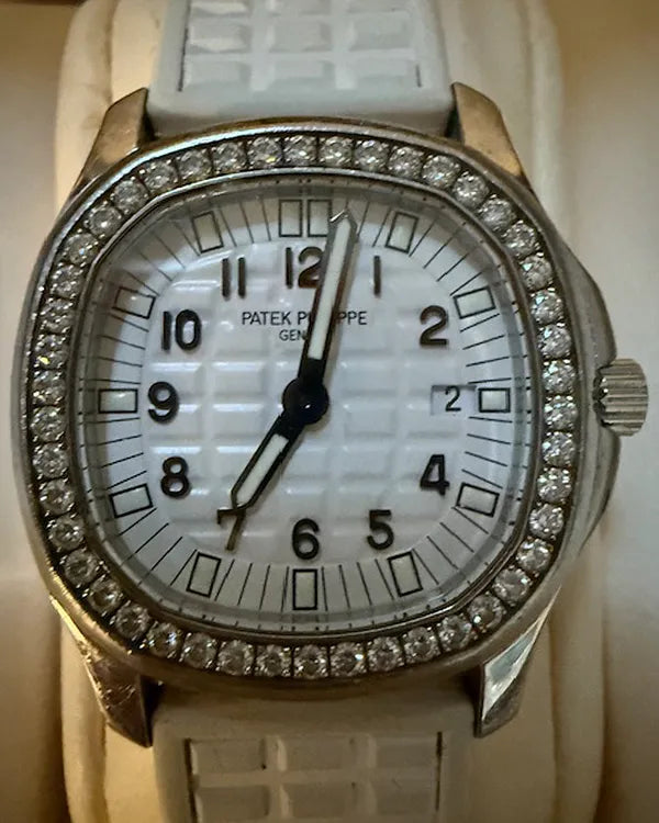 2005 Patek Philippe Aquanaut Luce 28MM Quartz White Dial Rubber Strap (4961A-011)