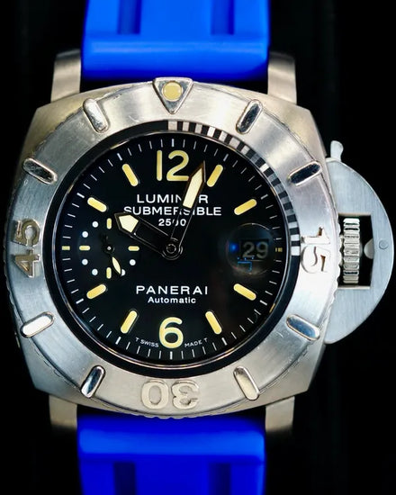 No Reserve - Panerai Submersible 2500M L.E. 47MM Black Dial Rubber Strap (PAM00194)