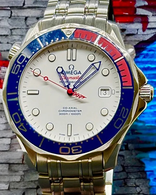 2017 Omega Seamaster Diver 300M "Bond 007 Commander's Watch" L.E. 41MM White Dial Steel Bracelet (212.32.41.20.04.001)