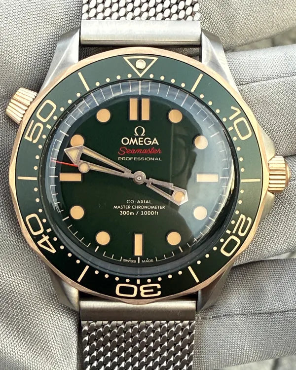 2025 Omega Seamaster Diver 300M 42MM Green Dial Titanium Bracelet (210.90.42.20.10.001)