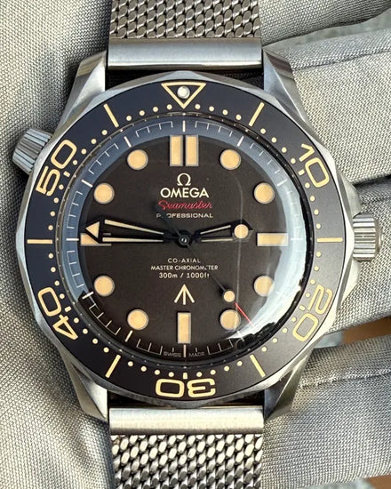 2025 Omega Seamaster Diver 300M "007 Edition" 42MM Brown Dial Titanium Bracelet (210.90.42.20.01.001)