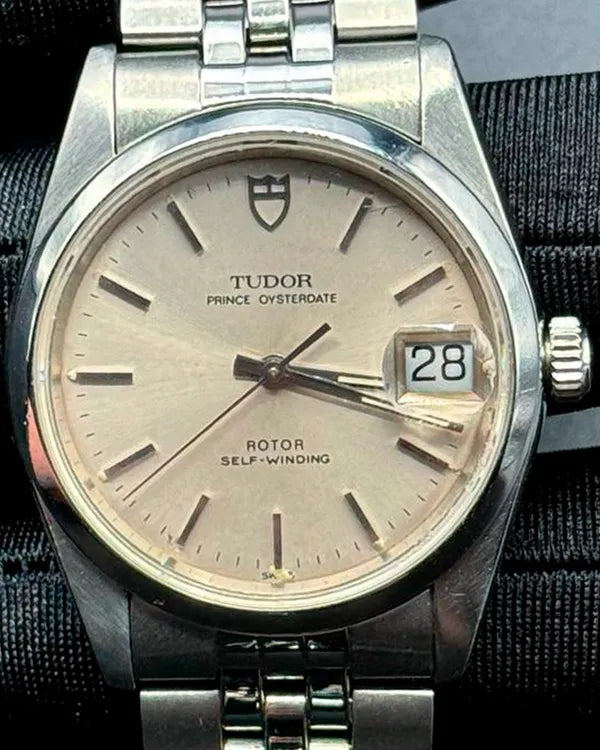 Tudor Prince Date (74000)