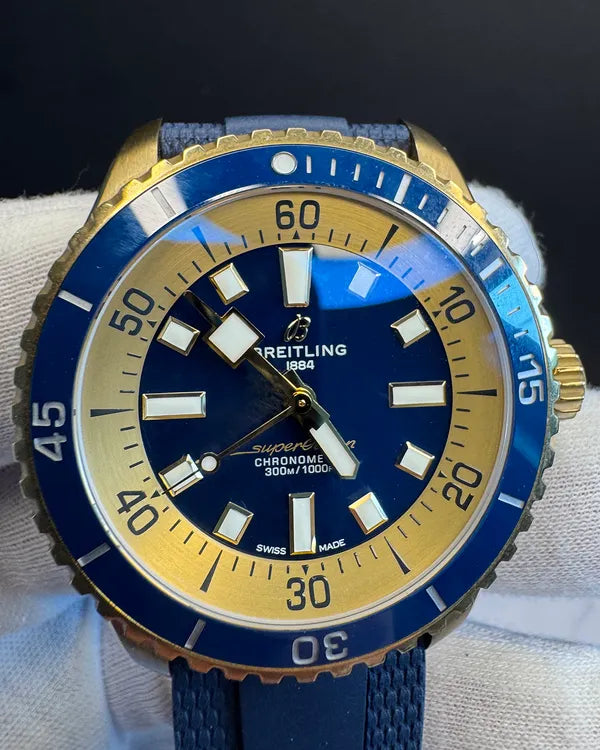 Breitling Superocean (N17376)