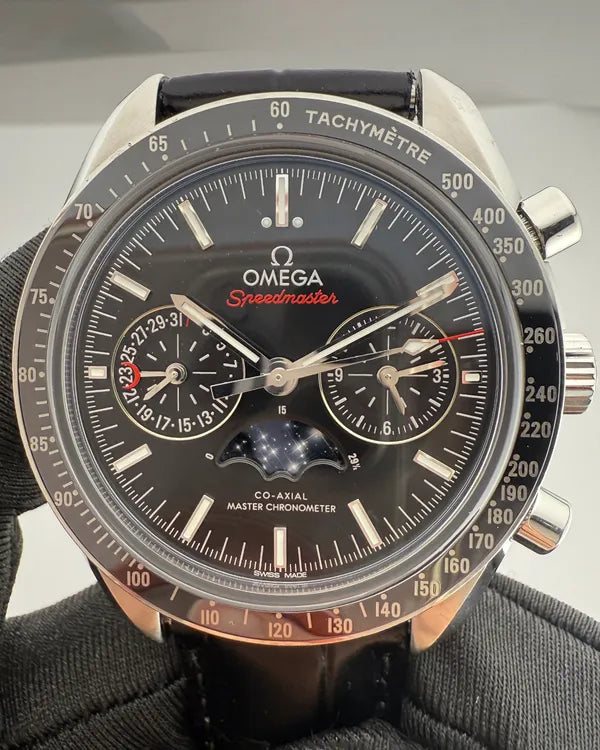 2019 Omega Speedmaster Moonphase 44.25MM Black Dial Leather Strap (304.33.44.52.01.001)