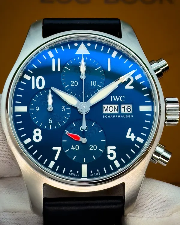 2022 IWC Schaffhausen Pilot 41MM Blue Dial Leather Strap (IW388101)