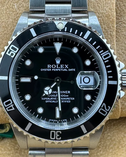 1997 Rolex Submariner Date 40MM Black Dial Oyster Bracelet (16610)