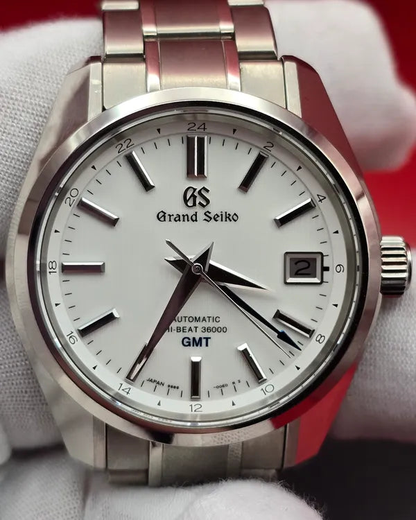 2024 Grand Seiko Heritage 40MM White Dial Titanium Bracelet (SBGJ211)