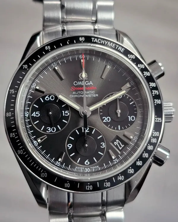 2014 Omega Speedmaster Date 40MM Grey Dial Steel Bracelet (323.30.40.40.06.001)