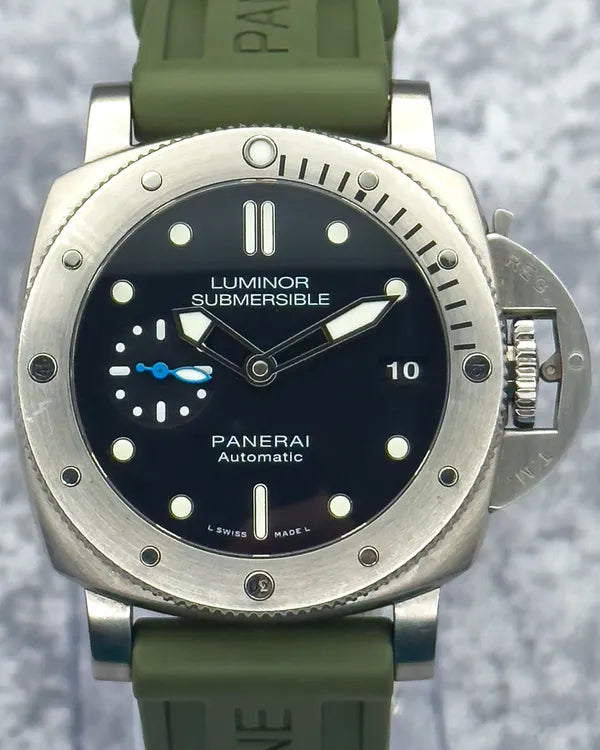 2018 Panerai Luminor Submersible 1950 3 Days 42MM Black Dial Rubber Strap (PAM00682)