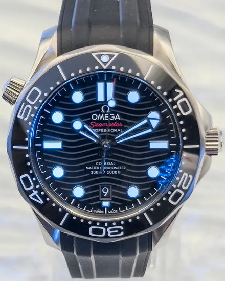 2019 Omega Seamaster Diver 300M 42MM Black Dial Rubber Strap (210.32.42.20.01.001)