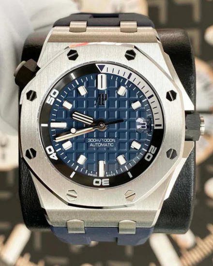 2021 Audemars Piguet Royal Oak Offshore Diver 42MM Blue Dial Rubber Strap (15720ST.OO.A027CA.01)