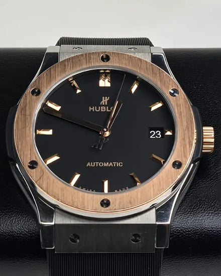Hublot Classic Fusion 42MM Black Dial Aftermarket Rubber Strap (542.NO.1181.RX)