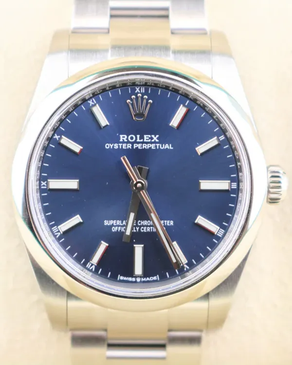 Rolex Oyster Perpetual (124200)