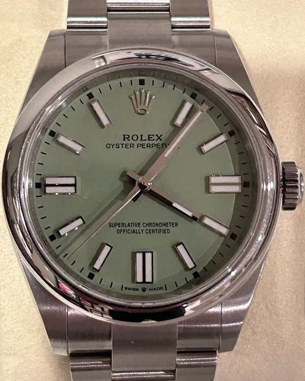 Rolex Oyster Perpetual (134300)