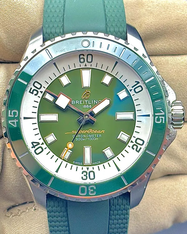 Breitling Superocean (A17376)