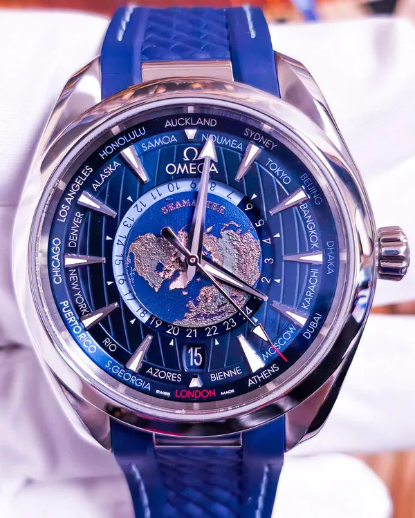 2023 Omega Seamaster Aqua Terra Worldtimer 43MM Blue Dial Rubber Strap (220.12.43.22.03.001)