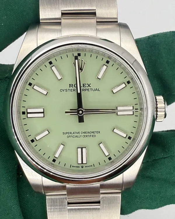 Rolex Oyster Perpetual (134300)