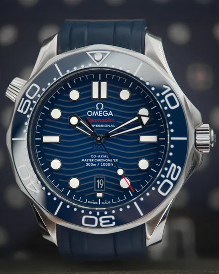 2022 Omega Seamaster Diver 300M 42MM Blue Dial Rubber Strap (210.32.42.20.03.001)