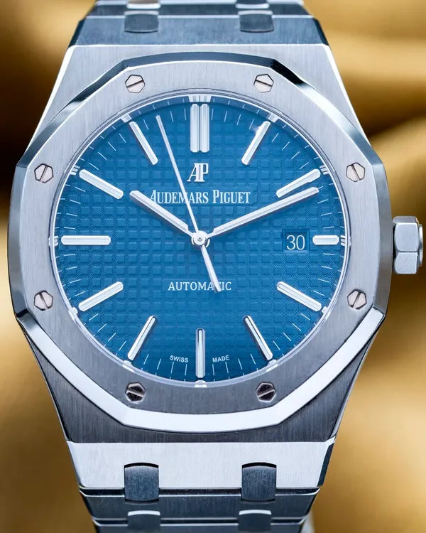 Audemars Piguet Royal Oak (15400ST.OO.1220ST.03)