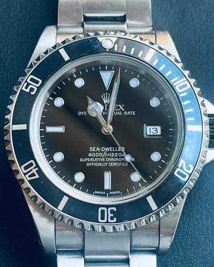 Rolex Sea-Dweller 4000 40MM Black Dial Oyster Bracelet (116600)