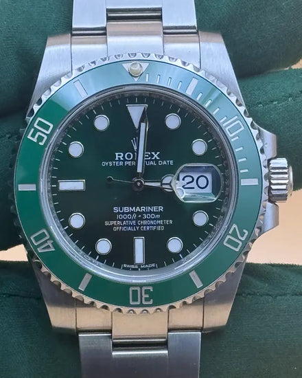 2016 Rolex Submariner Date "Hulk" 40MM Green Dial Oyster Bracelet (116610LV)