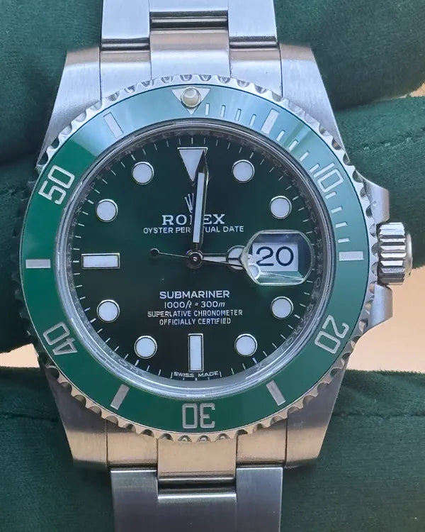 Rolex Submariner (116610LV)