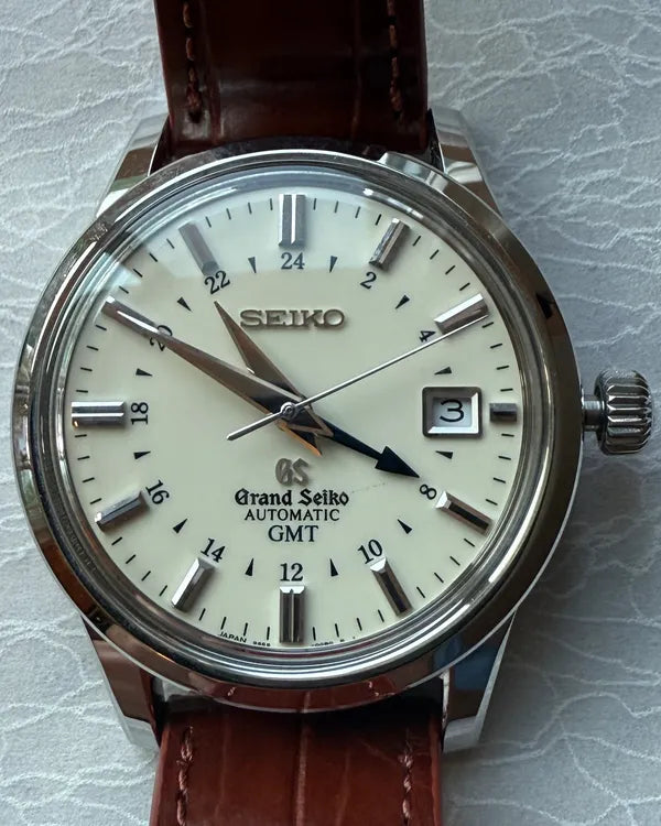 2005 Grand Seiko Automatic GMT 39MM Ivory Dial Leather Strap (SBGM003)