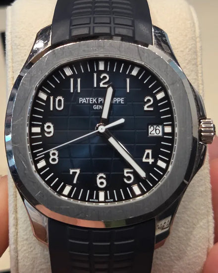 2021 Patek Philippe Aquanaut 42MM Blue Dial Rubber Strap (5168G-001)