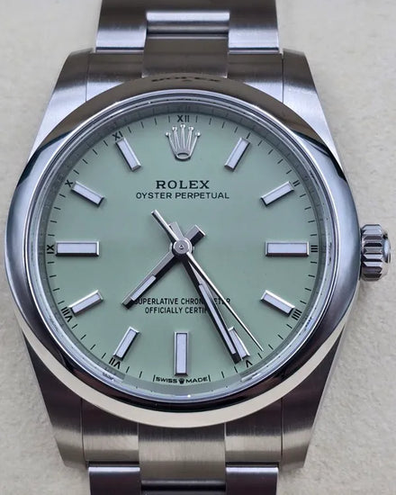 2025 Rolex Oyster Perpetual 34MM Pistachio Dial Oyster Bracelet (124200)
