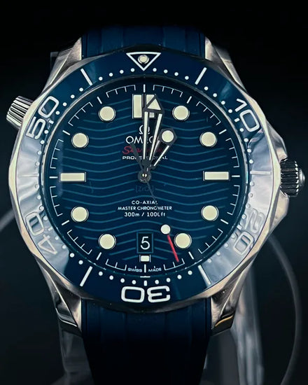 2021 Omega Seamaster Diver 300M 42MM Blue Dial Rubber Strap (210.32.42.20.03.001)