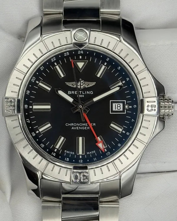 Breitling Avenger (A32397)